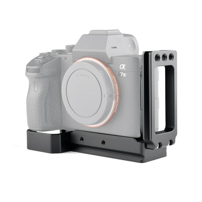 YELANGU CL6 YLG0712A Vertical Shoot Quick Release L Plate Bracket Base Holder for Sony A9 (ILCE-9) / A7 III/ A7R III, For Sony A9