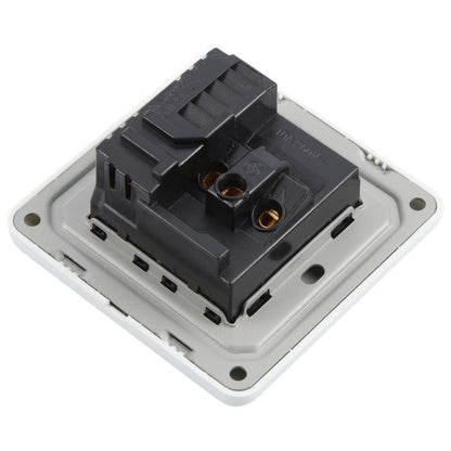 Universal Standard Wall Socket with 2 x USB Ports