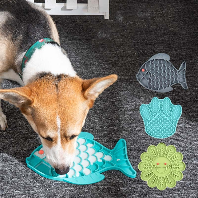 Pet Cats and Dogs Silicone Slow Food Mat Anti-choke Bowl, Fish Type, Claw Type, Flower Type