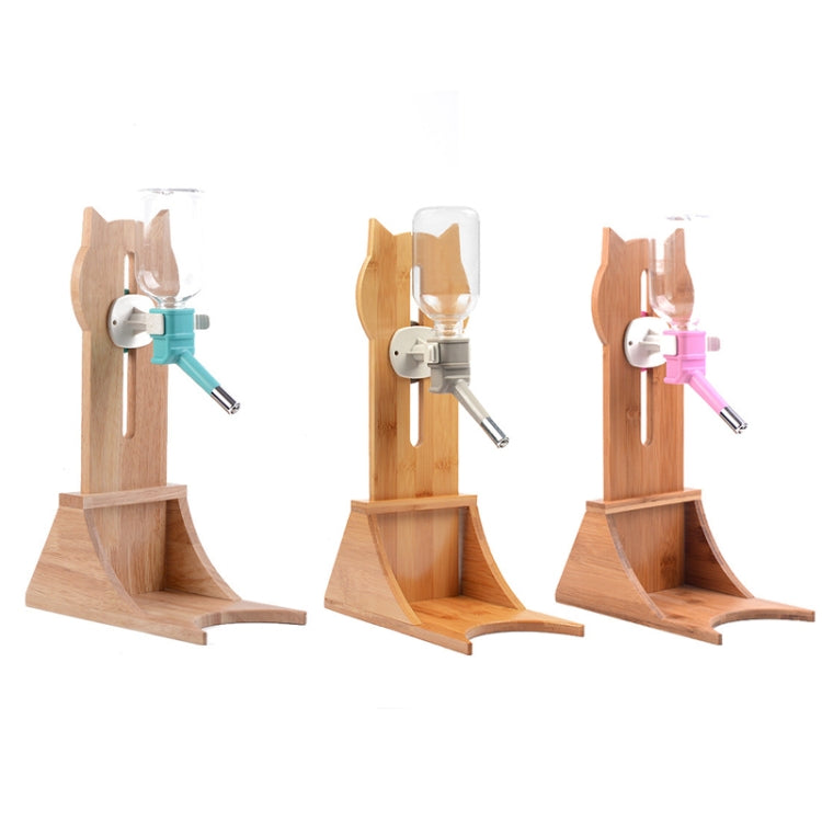Pet Waterer Solid Wood Frame Hanging Water Bottle, Random Color Delivery, Bamboo Wood + Drinker Green, Oak + Drinker Green