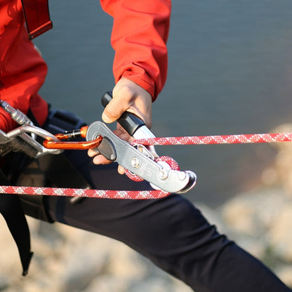 XINDA XD8604 Outdoor Hand Control Climbing Stop Descender Rappelling Descender, XINDA XD8604 (Silver)