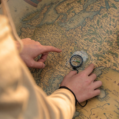 2 in 1 Compass With Map Measuring Ruler Outdoor Multifunctional Compass, 2 in 1