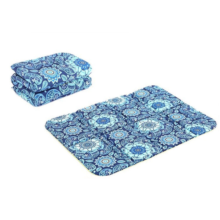 Portable Dirty Park Folding Picnic Mat Moisture-proof and Cool Cushion, 38.5x28.3x0.8cm Sunflowers, 38.5x28.3x0.8cm Cloud Sea, 38.5x28.3x0.8cm Flower, 38.5x28.3x0.8cm Leaves