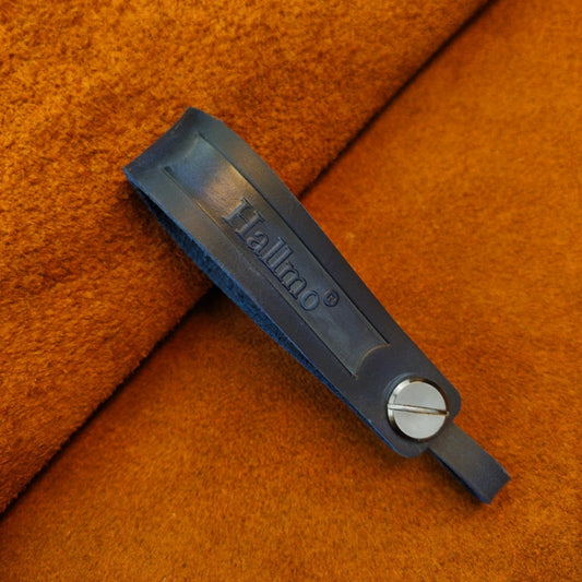 Hallmo First Layer Cowhide Leather Car Keychain, Crazy Horse Leather Blue, Crazy Horse Leather Brown, Oiled Waxed Leather Black, Oiled Waxed Leather Red